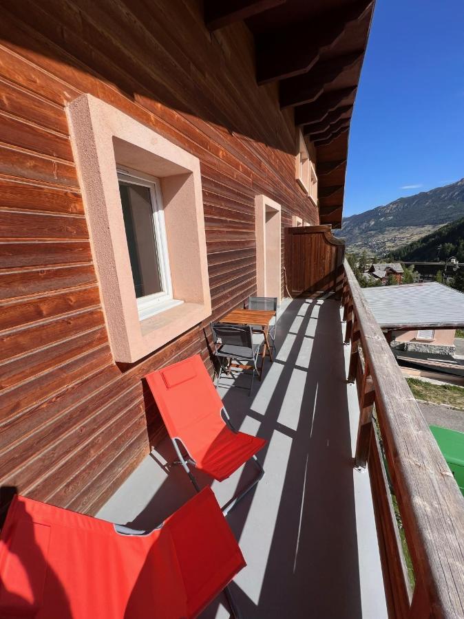 Vars, Appart Spacieux Renove 4 Couchages Dans Chalet Vars  Dış mekan fotoğraf