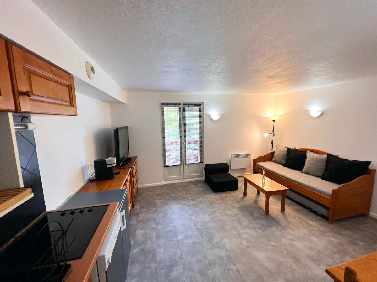 Vars, Appart Spacieux Renove 4 Couchages Dans Chalet Vars  Dış mekan fotoğraf