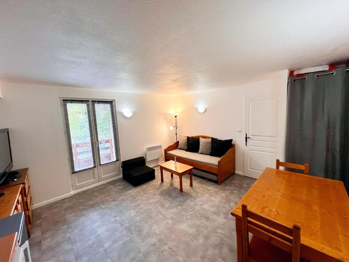 Vars, Appart Spacieux Renove 4 Couchages Dans Chalet Vars  Dış mekan fotoğraf